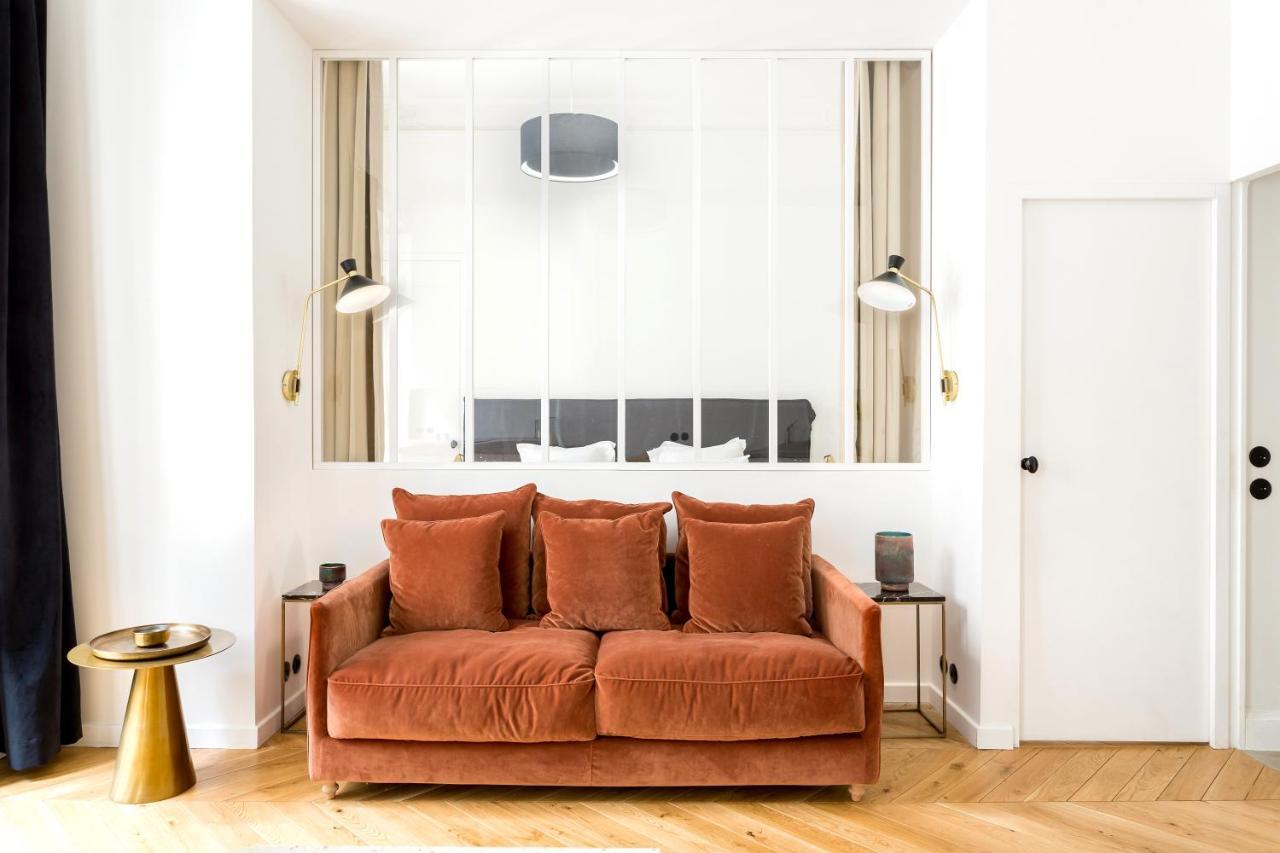 Appartement Echelle Paris Exterior foto