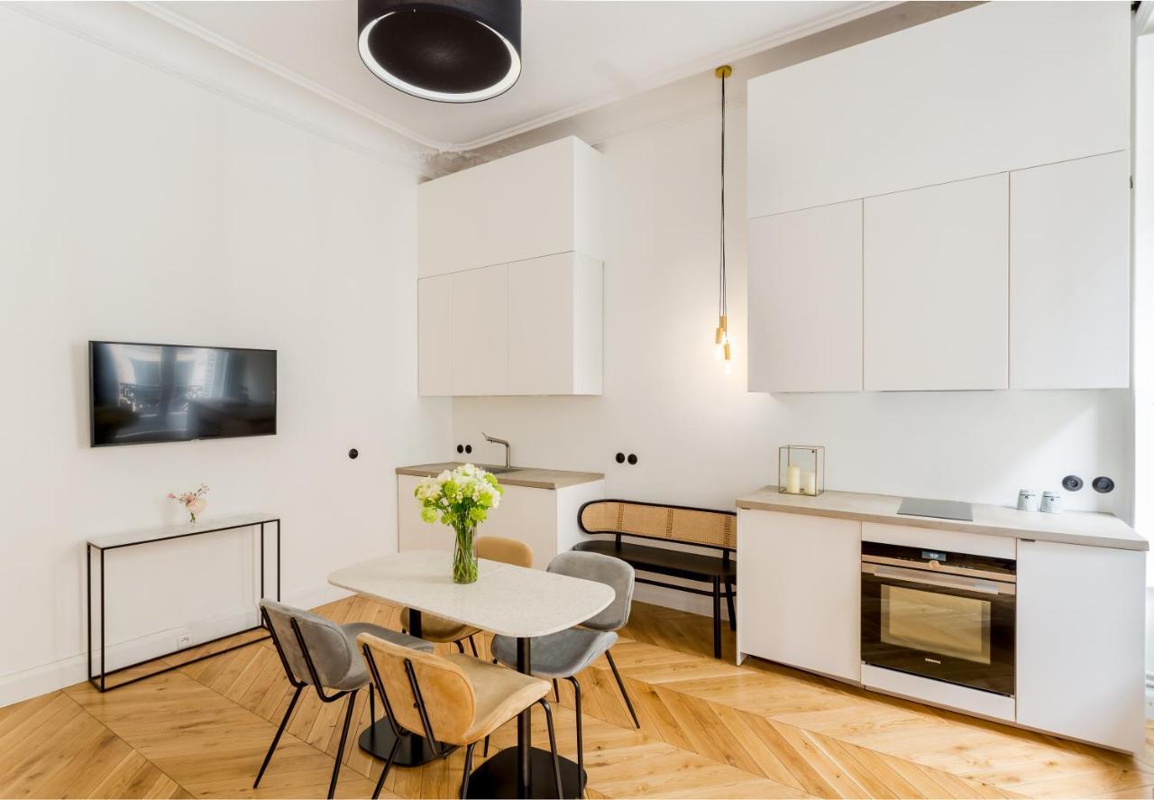 Appartement Echelle Paris Exterior foto
